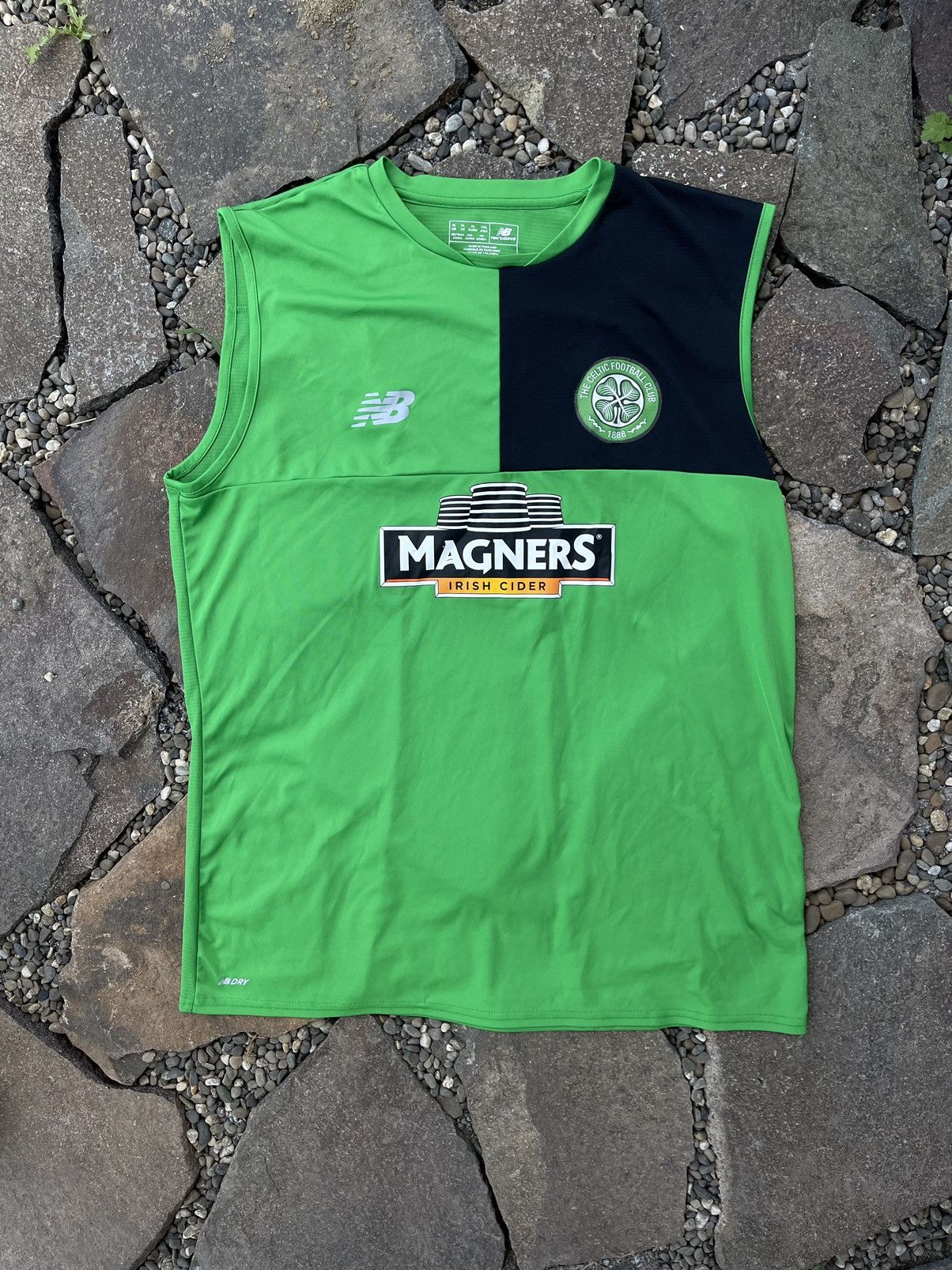 New Balance New Balance Celtic soccer jersey sleeveless training Size US XL / EU 56 / 4 - 1 Thumbnail