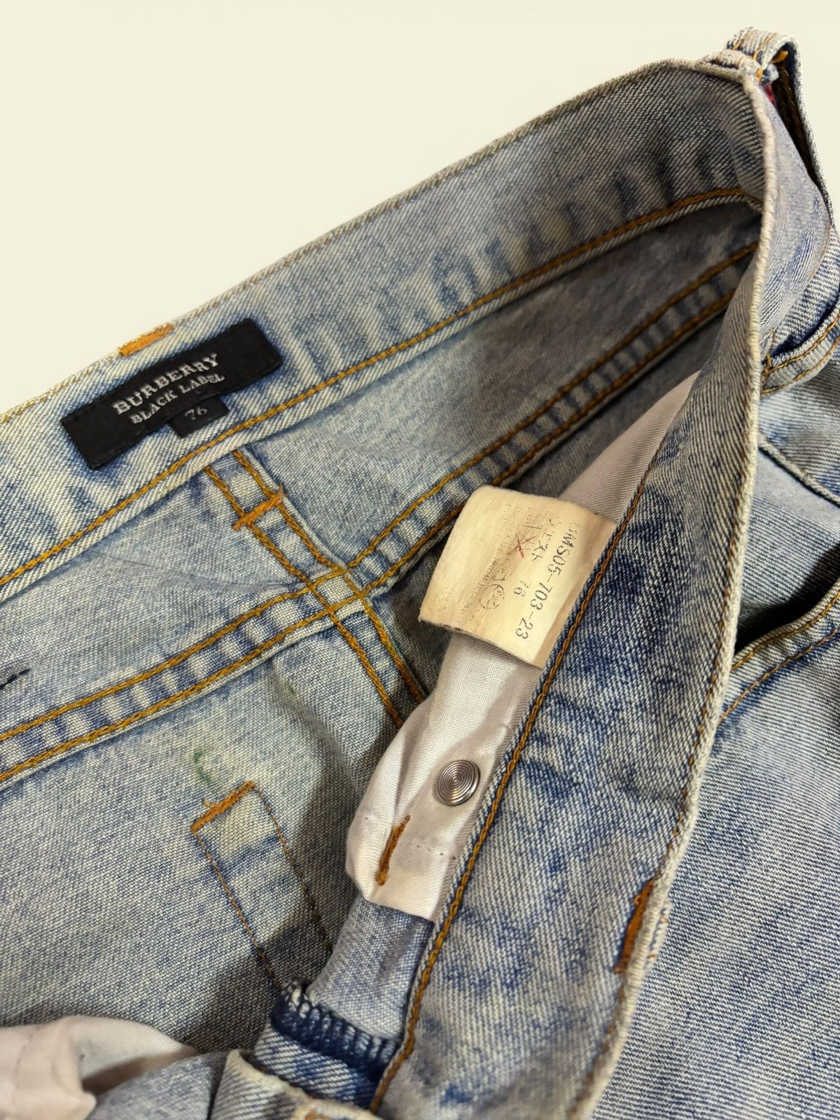 Burberry Vtg Burberry Black Label Bluw Washed Distress Jeans Size US 30 / EU 46 - 9 Thumbnail