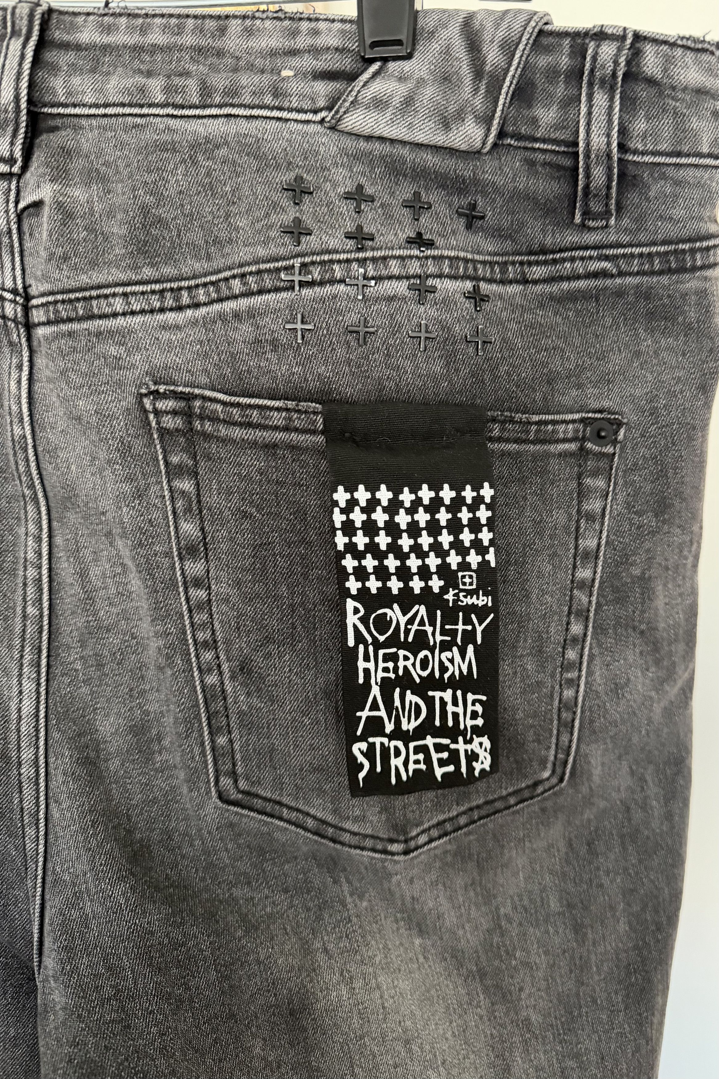 Ksubi Ksubi Men's Gray Washed Slim Tapered Jeans Size 36 Size US 36 / EU 52 - 4 Thumbnail