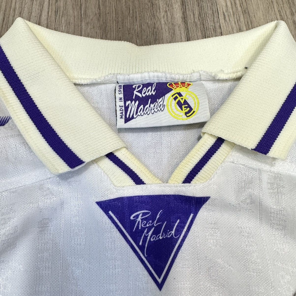 Vintage Real madrid 96/97 home shirt Size L / US 10 / IT 46 - 7 Thumbnail
