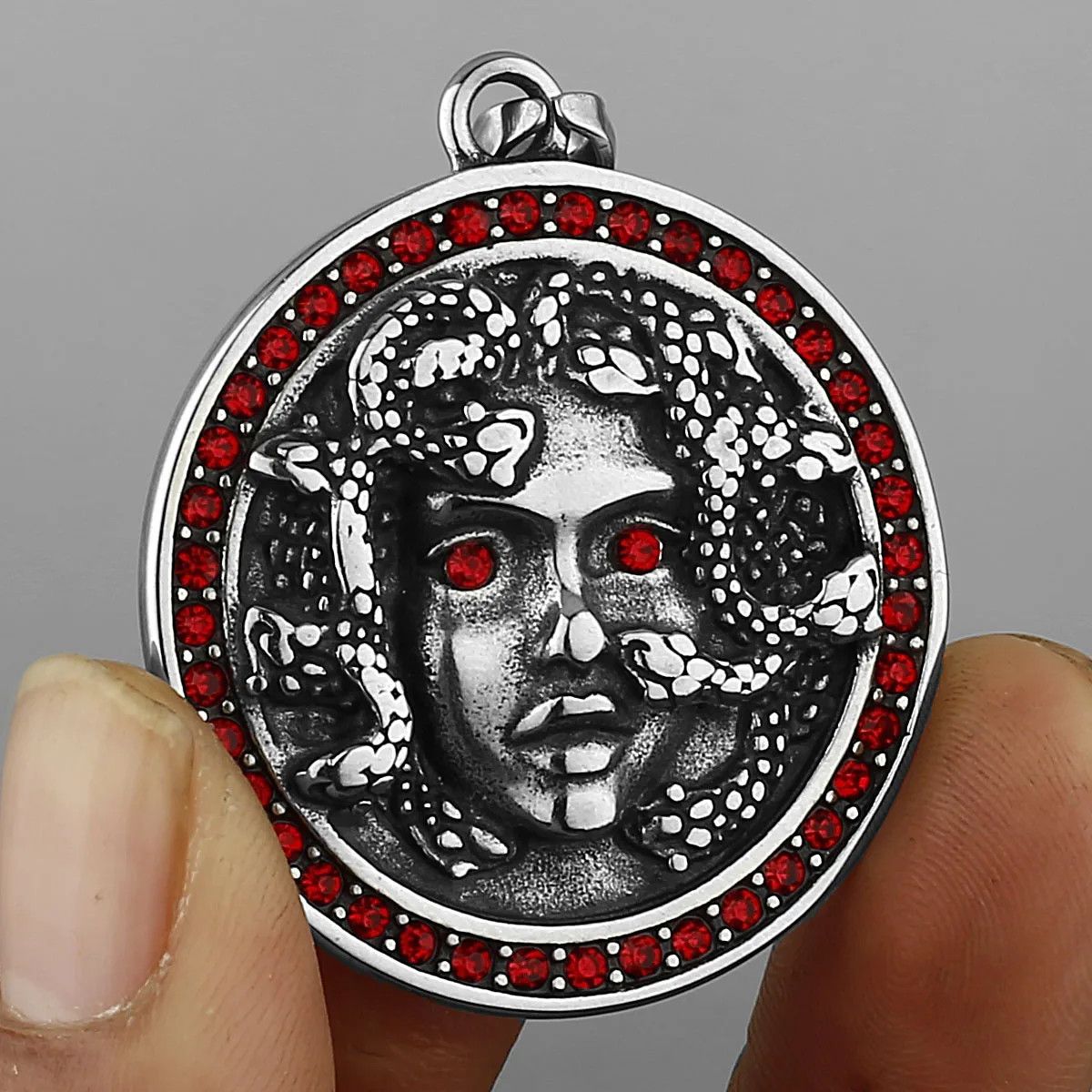 Jewelry Luxury Red Zircon Inlay Medusa Pendant Necklace Size ONE SIZE - 3 Thumbnail