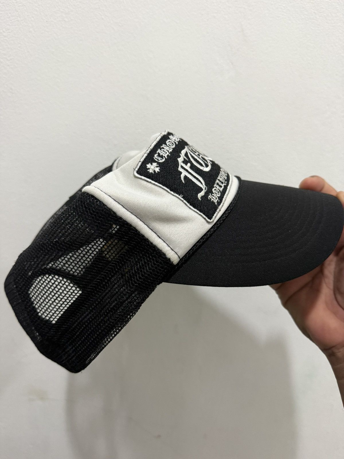 Chrome Hearts Vintage Chrome Hearts Distress Trucker Hat Size ONE SIZE - 5 Thumbnail
