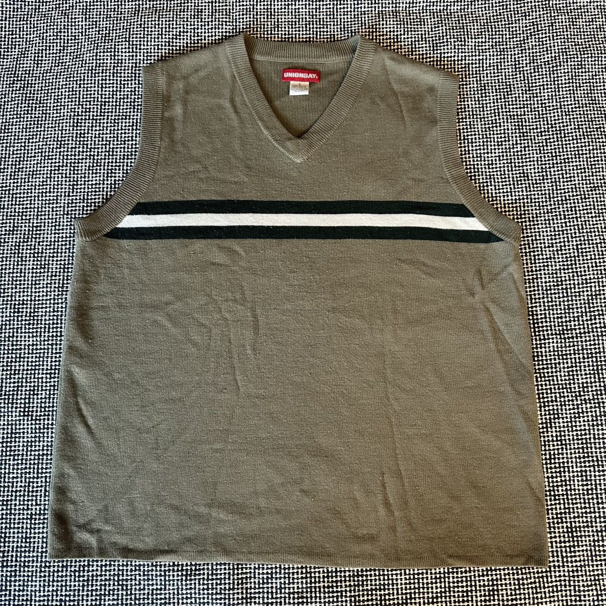 UNIONBAY Vintage Olive Green Sweater Vest Size US M / EU 48-50 / 2 - 1 Thumbnail
