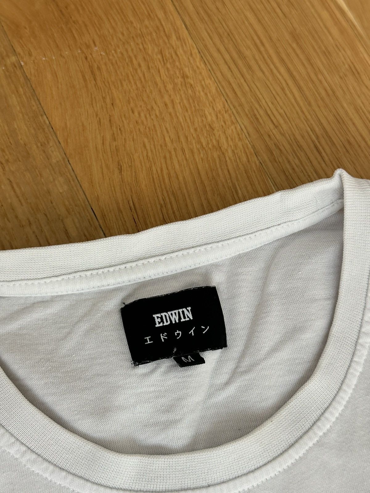 Edwin Vintage Edwin Sun Set T-shirt Logo Men M Size White Size US M / EU 48-50 / 2 - 9 Thumbnail