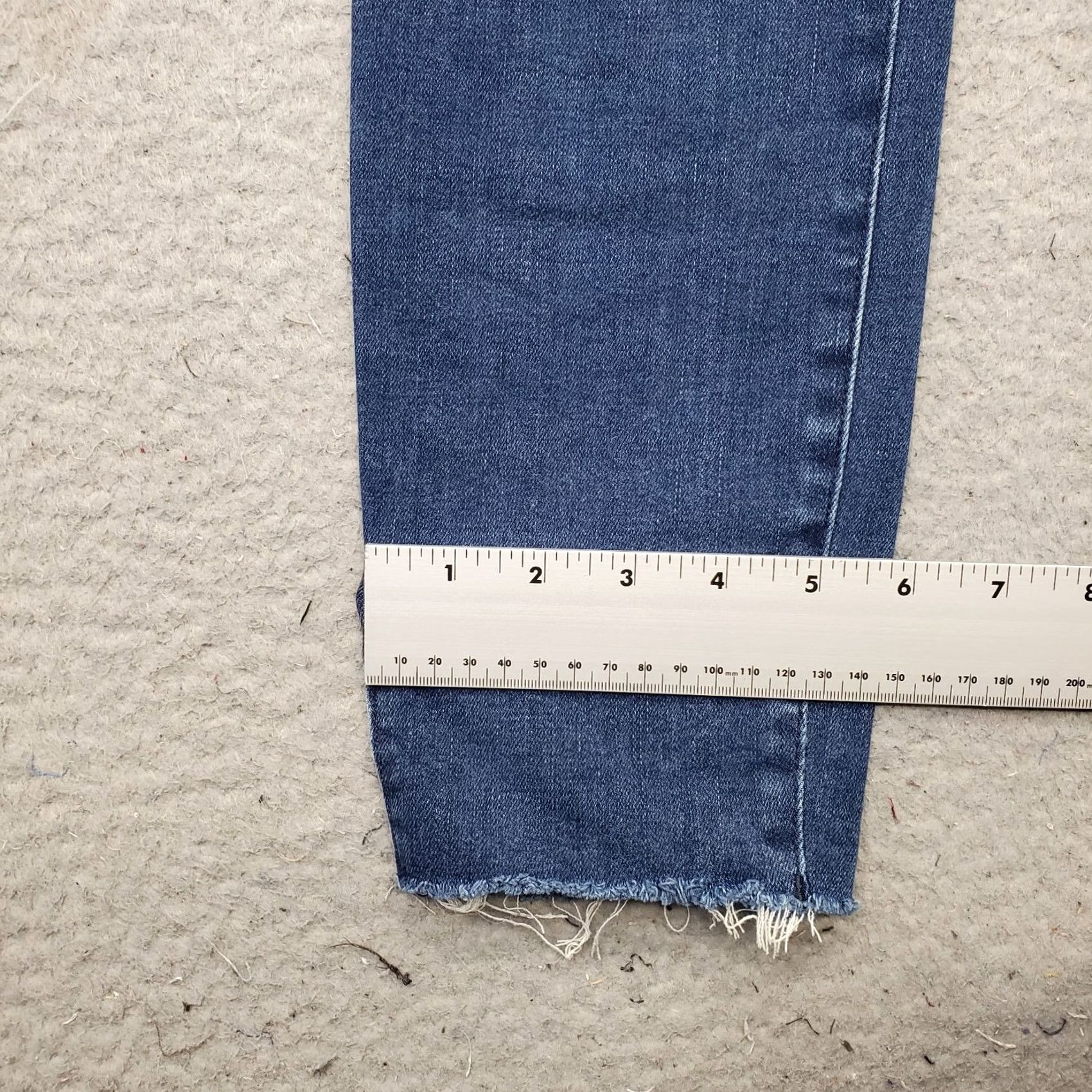 NYDJ NYDJ Ami Skinny Jeans Womens 4 Blue Denim Stretch Faded Boho Raw Hem Whiskered Jeans Women 4 Blue Denim Skinny NYDJ Ami WW Menz Size 27" / US 4 / IT 40 - 5 Thumbnail