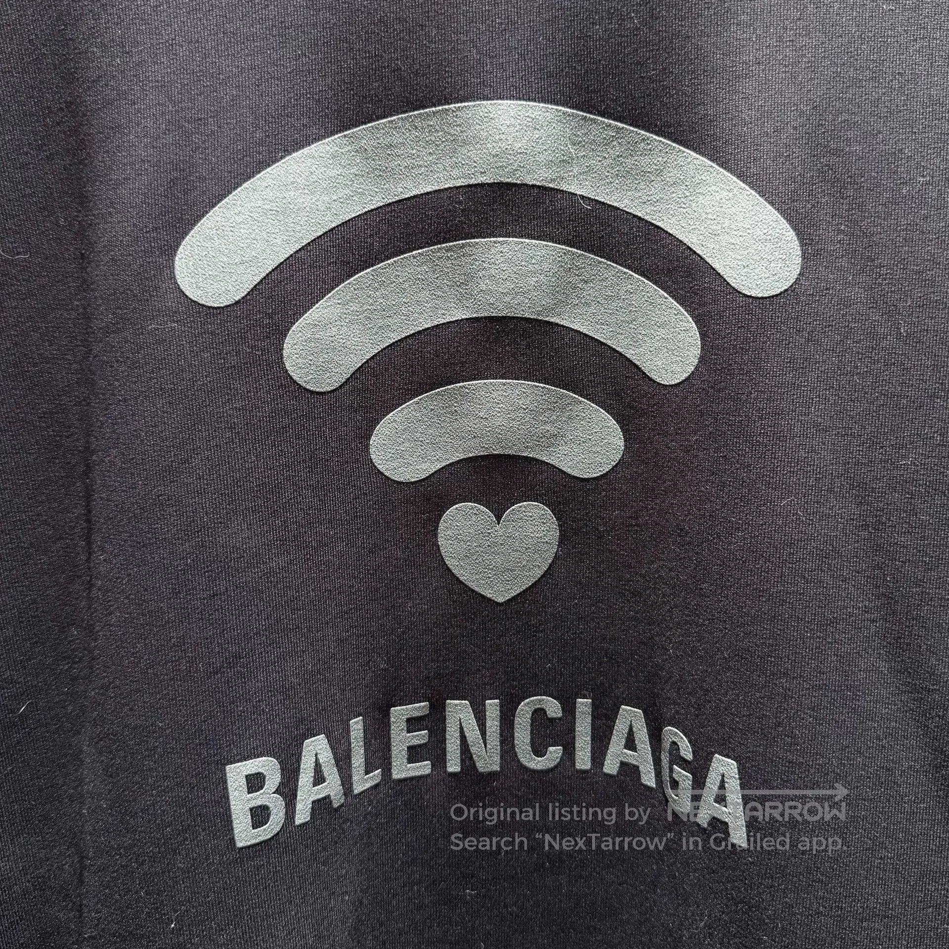 Balenciaga balenciaga wifi logo long sleeve sweatshirt. Size S / US 4 / IT 40 - 2 Thumbnail