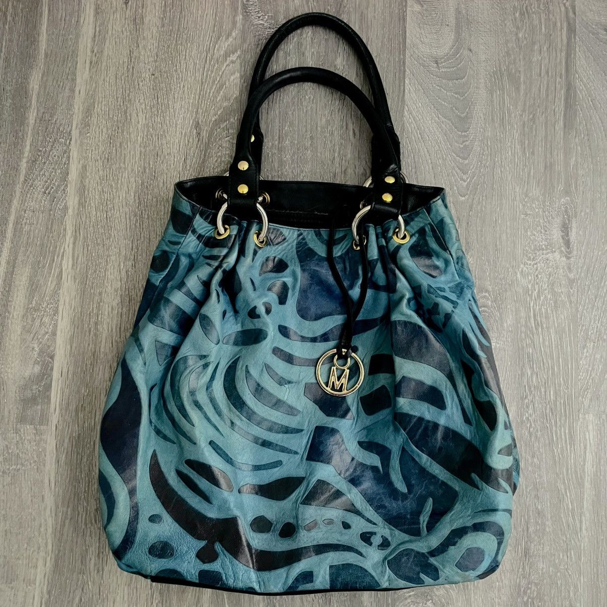 Other Italian Leather Animal Print Hobo Purse with Gold Hardware Size ONE SIZE - 3 Thumbnail