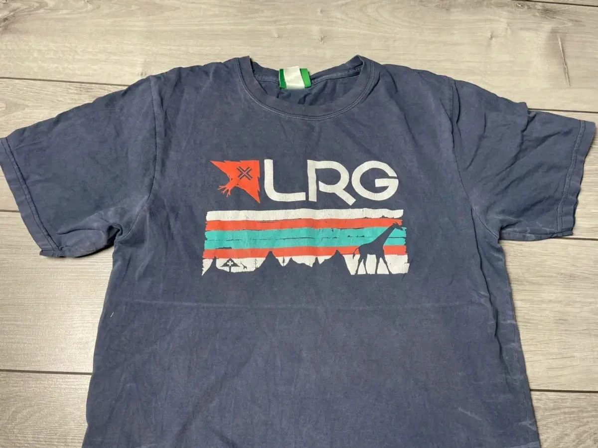 LRG LRG T-shirt streetwear deadstock size Large Size US L / EU 52-54 / 3 - 2 Thumbnail