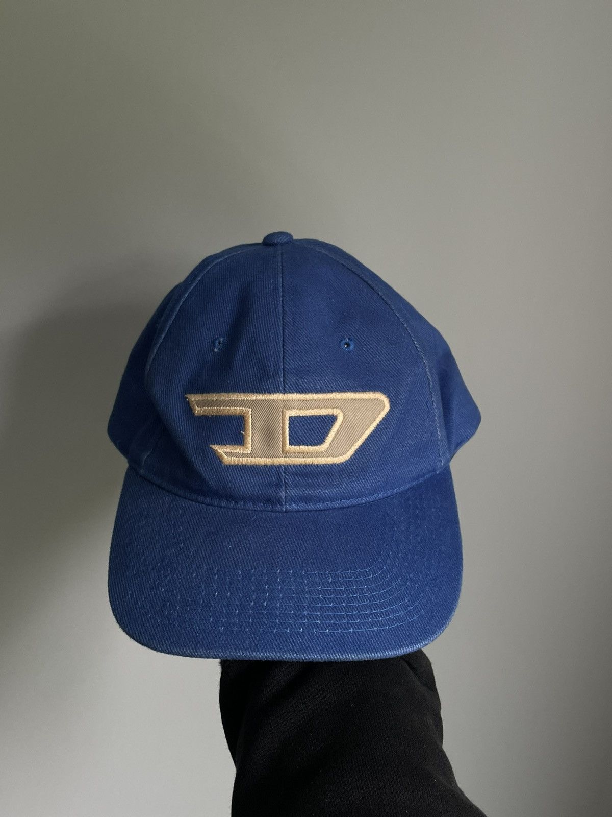 Vintage Vintage Diesel Big Logo Y2K Cap Size ONE SIZE - 1 Thumbnail