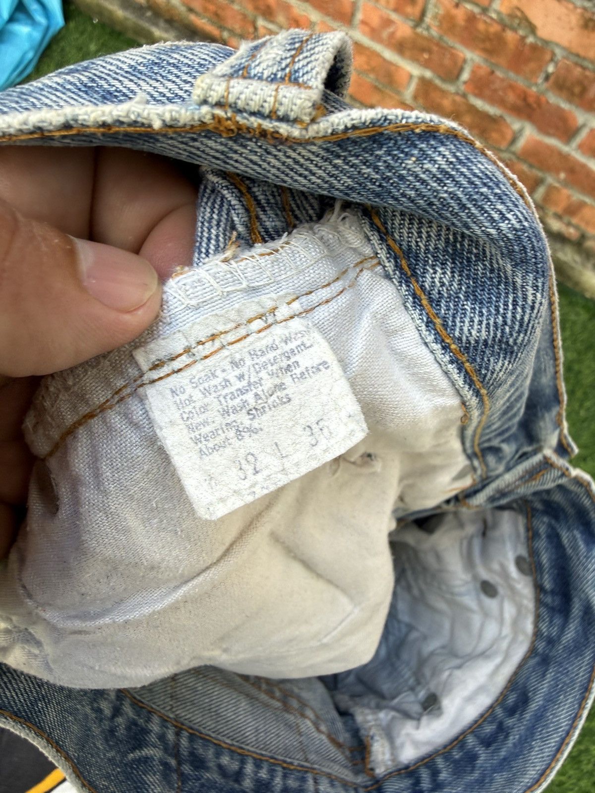 Levi's Vintage Clothing W31x32 Vintage levi’s 501 redline 80s distressed selvedge Size US 31 - 10 Thumbnail
