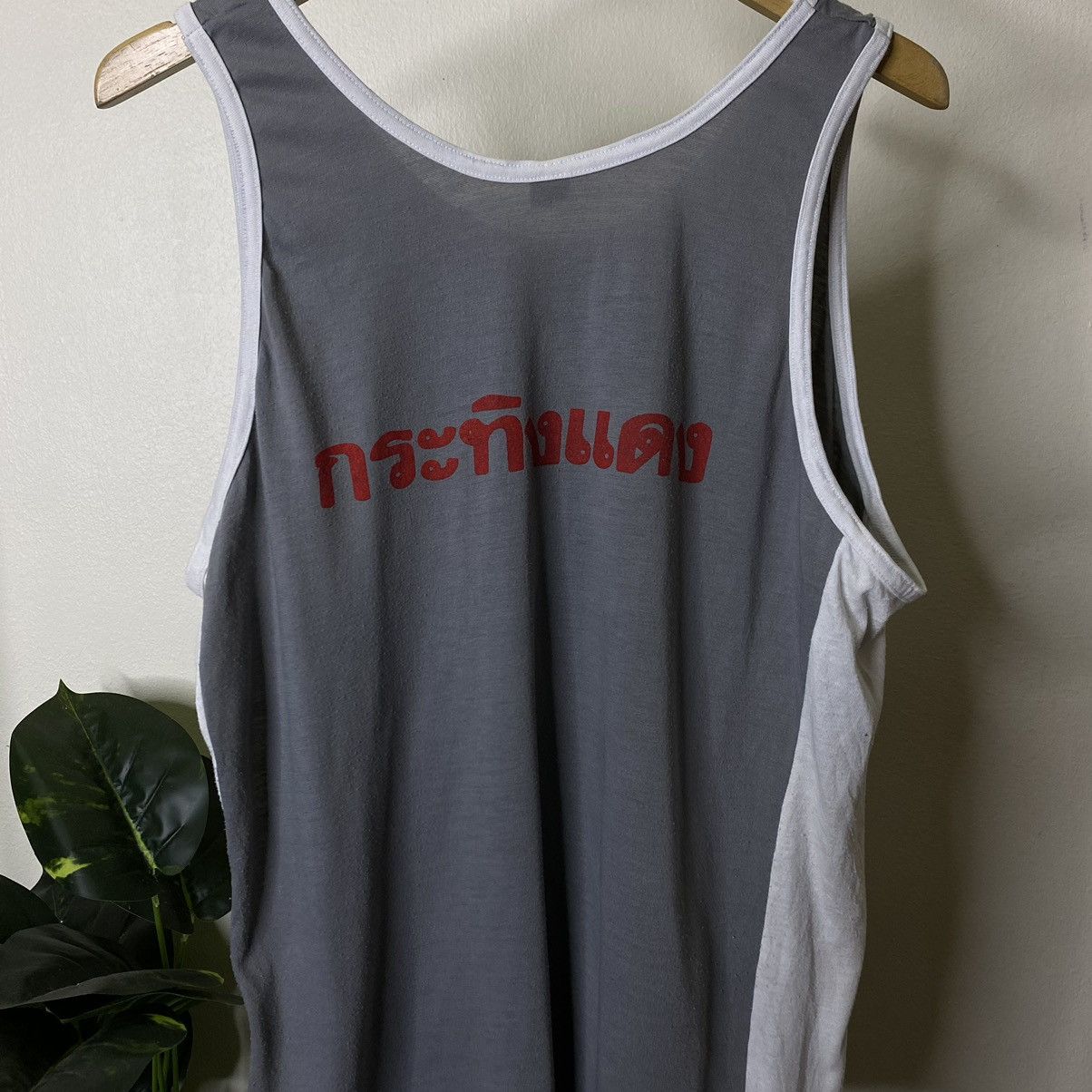 Vintage Vintage Bad Bull Doggie Style Parody Red Bull Tank Top Size US L / EU 52-54 / 3 - 6 Thumbnail