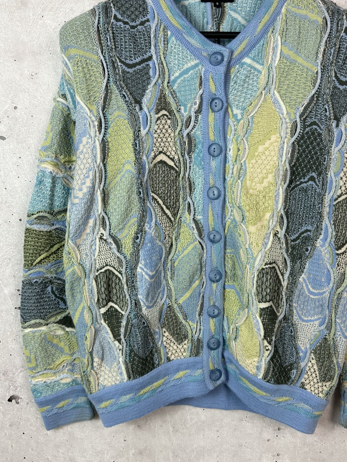 Vintage Vintage Coggi Style Wool Blue Knit Embroidered Cardigan Size US M / EU 48-50 / 2 - 3 Thumbnail