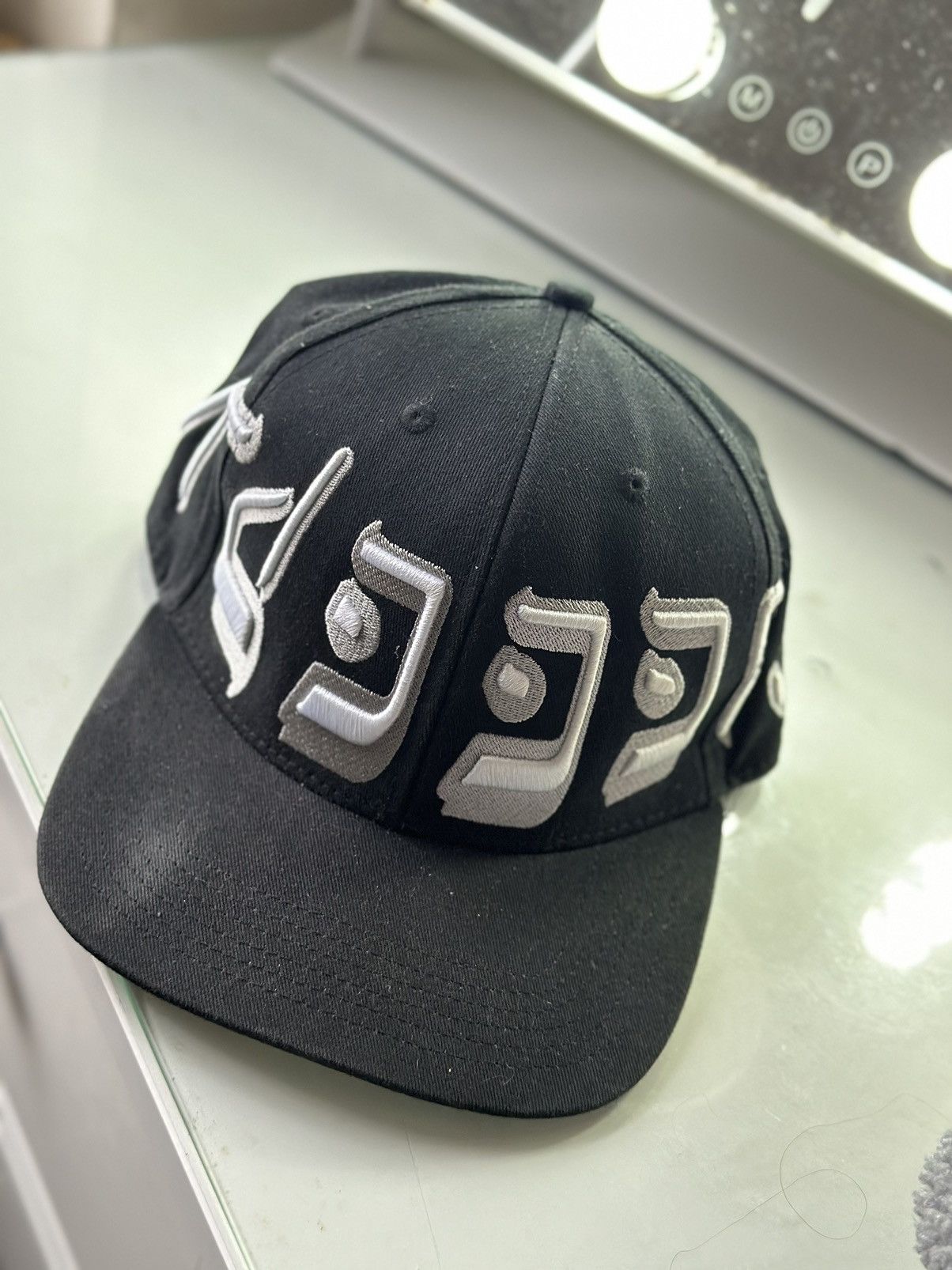 image of Murd333R Fm Murd333R.fm Hebrew Fitted Size 7 1/4 in Black, Men's