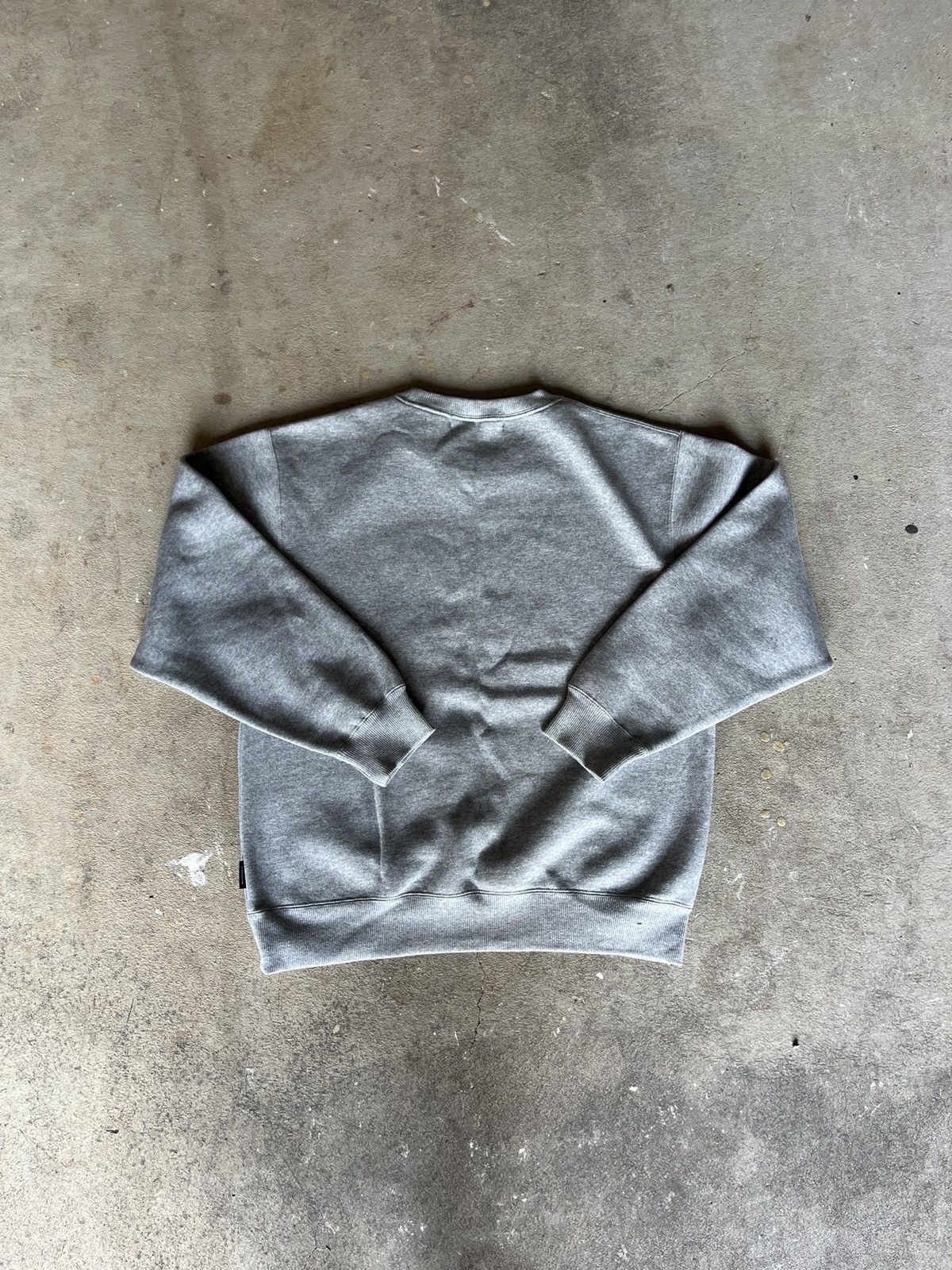 GU × Japanese Brand × Undercover GU X UNDERCOVER KOSMIK NOISE GREY SWEATSHIRT (M) Size US M / EU 48-50 / 2 - 5 Thumbnail
