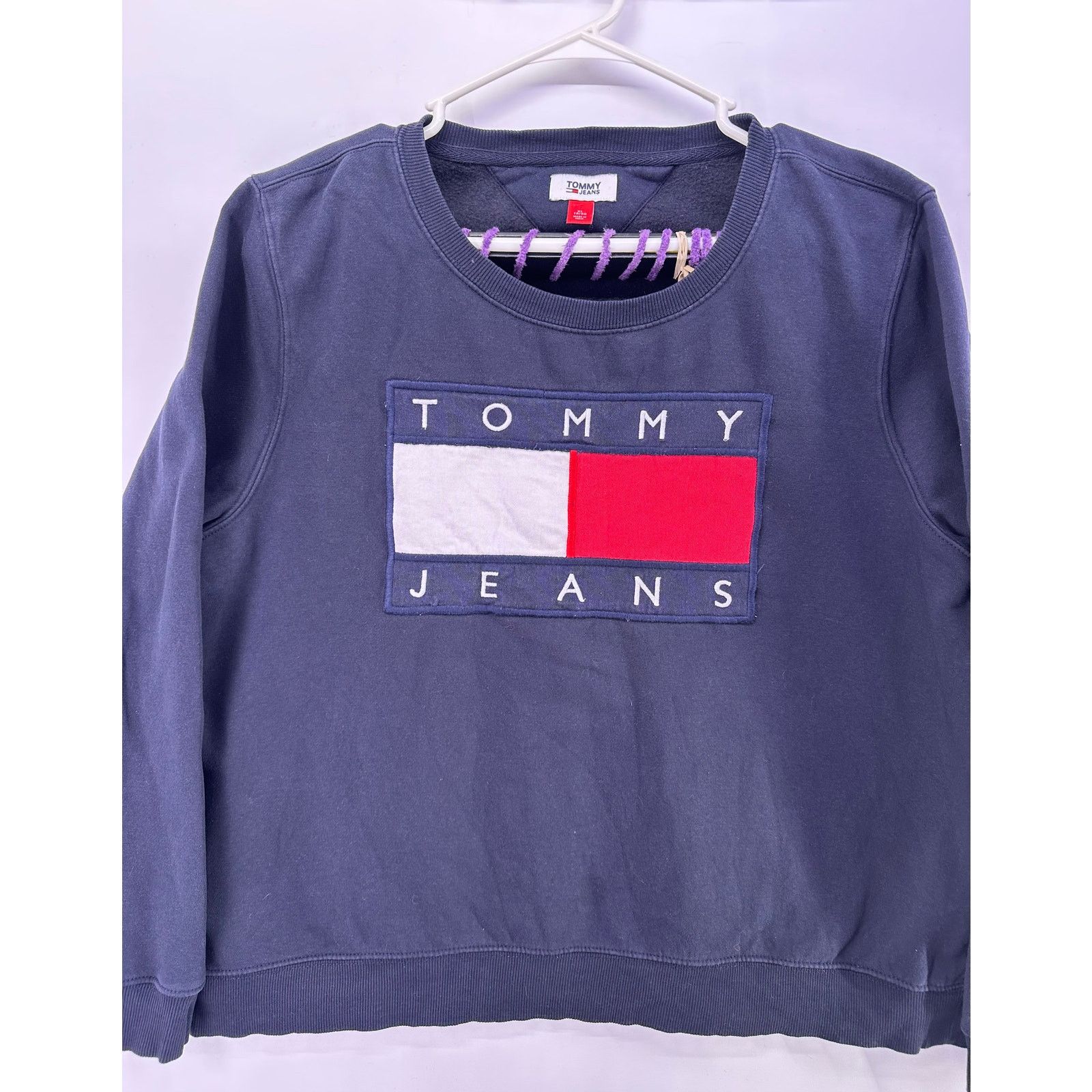 Tommy Hilfiger Vintage Tommy Hilfiger Navy Crewneck sweater Size XL Size US XL / EU 56 / 4 - 4 Thumbnail