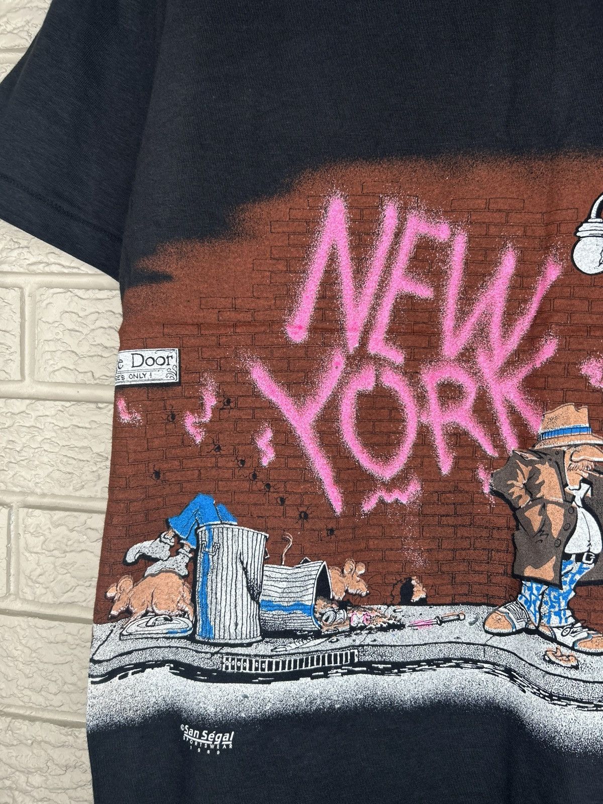 Vintage Vintage 1989 New York Art Wrap Around T Shirt Size US L / EU 52-54 / 3 - 3 Thumbnail