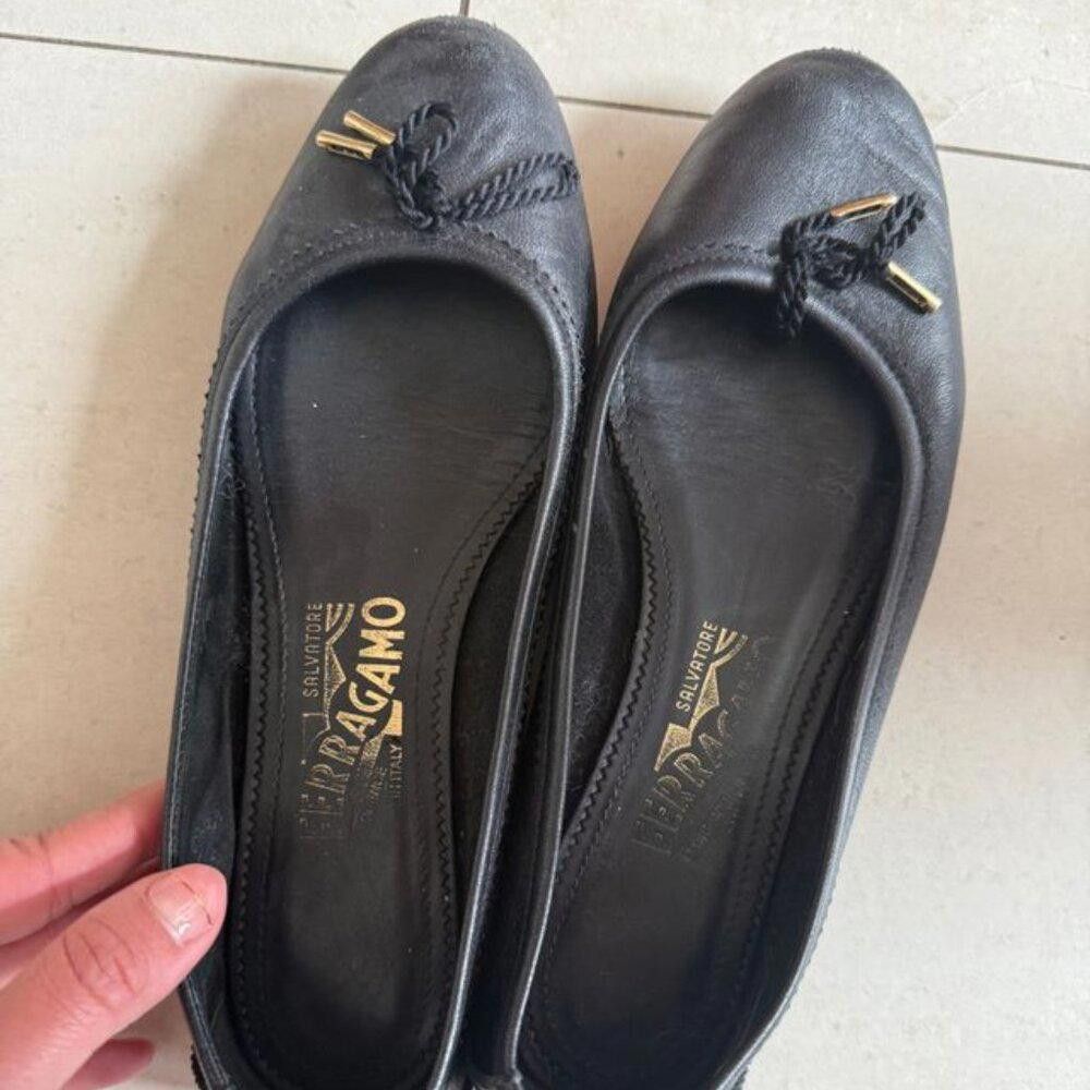 Salvatore Ferragamo Vintage Ferragamo Leather Flats Size US 6 / IT 36 - 1 Thumbnail
