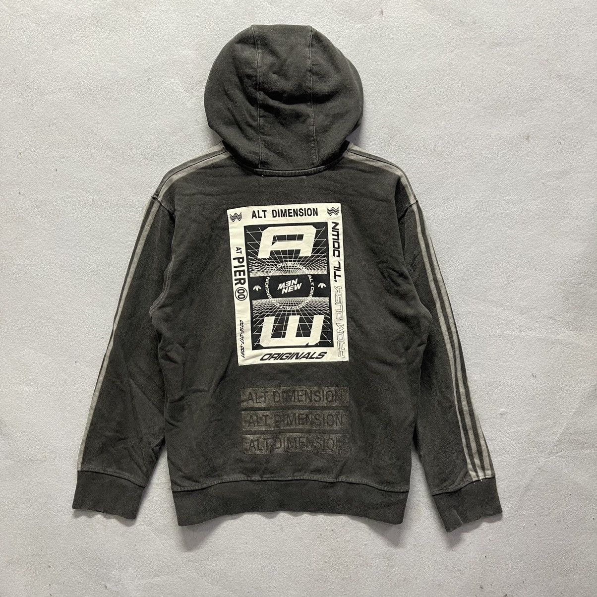 Adidas × Alexander Wang 2010s adidas x Alexander Wang Alt Dimension Graphic Hoodie Size US XS / EU 42 / 0 - 7 Thumbnail