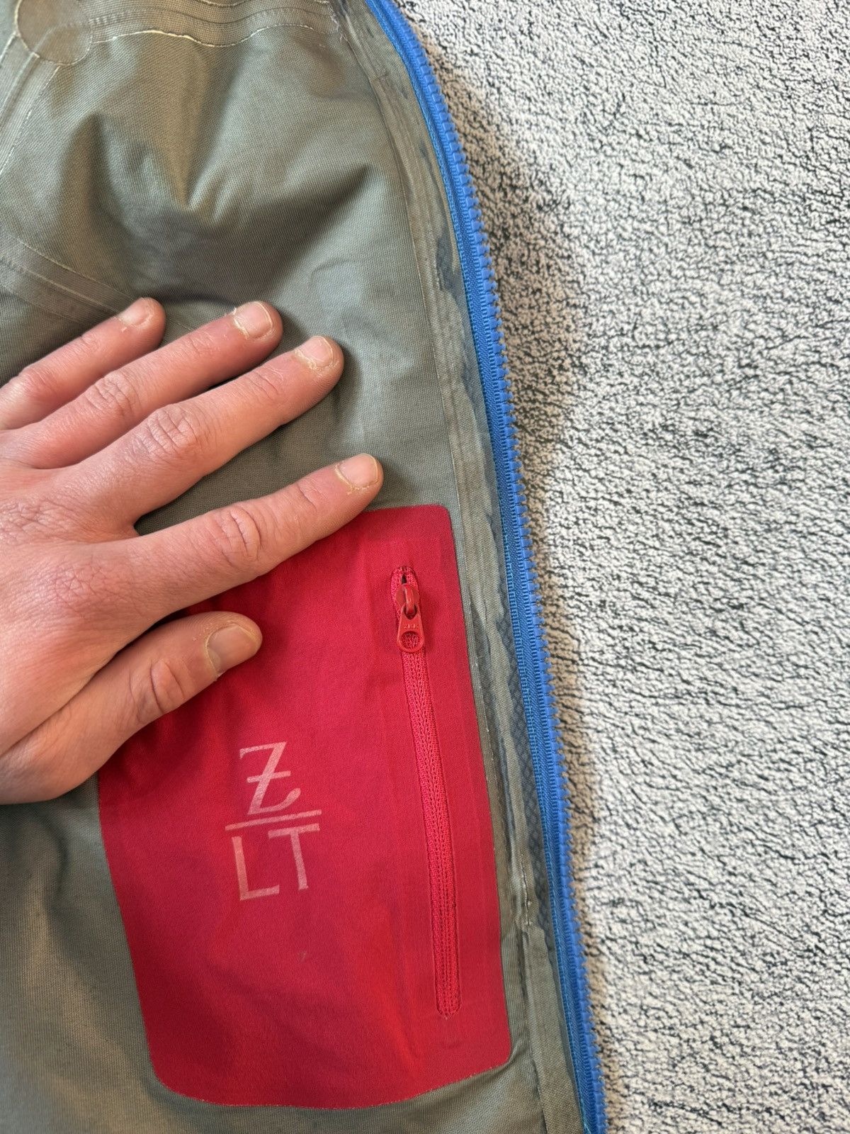 Arc'teryx Arc’teryx Women Gore-Tex Shell Jacket Blue Size S Z/LT Size S / US 4 / IT 40 - 8 Thumbnail