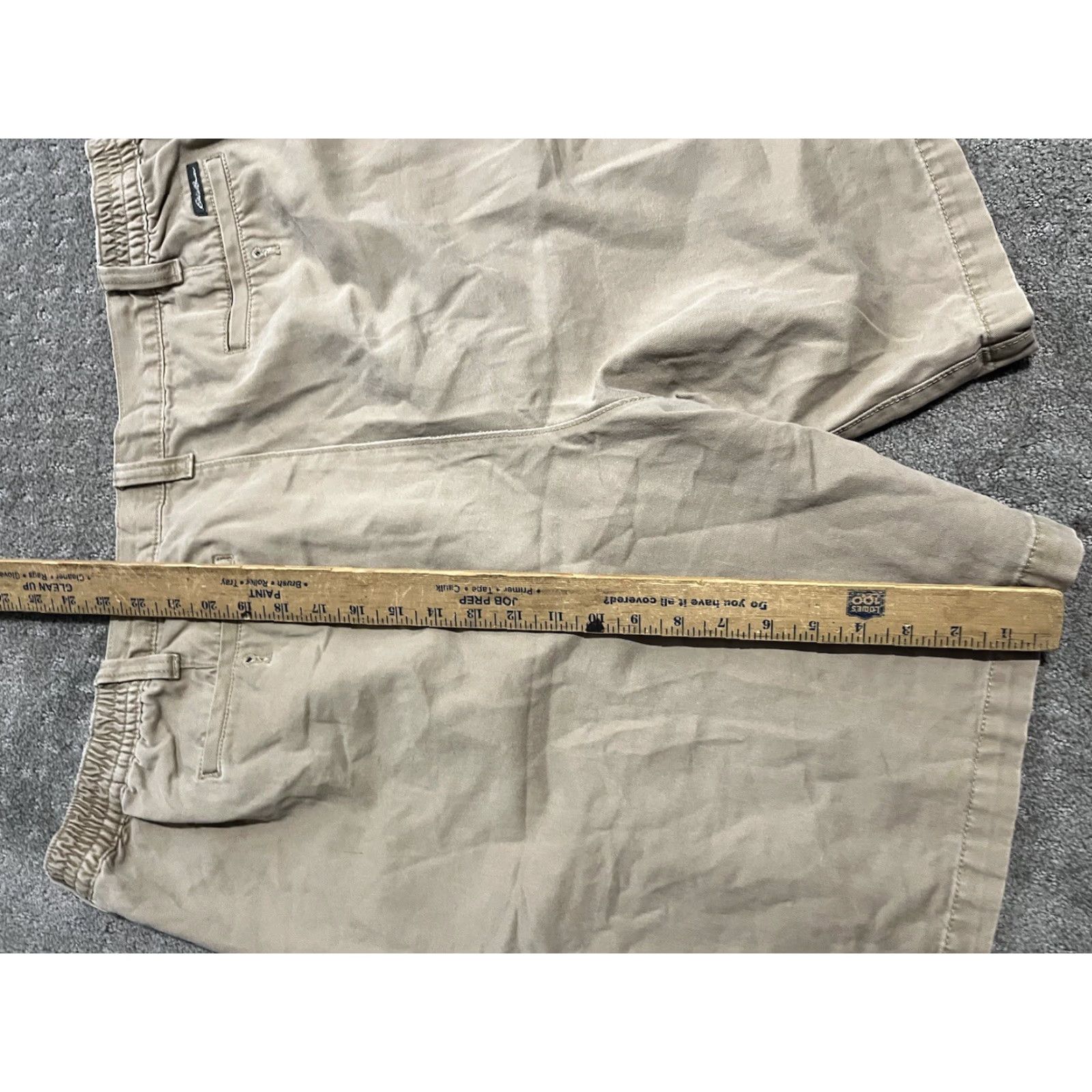 Eddie Bauer VINTAGE Eddie Bauer Cargo Shorts Mens 42T Beige Flat Front 11.5in Inseam Regular Big & Tall Men's Shorts Beige Cargo Pocket 42 Mens Size US 42 / EU 58 - 4 Thumbnail