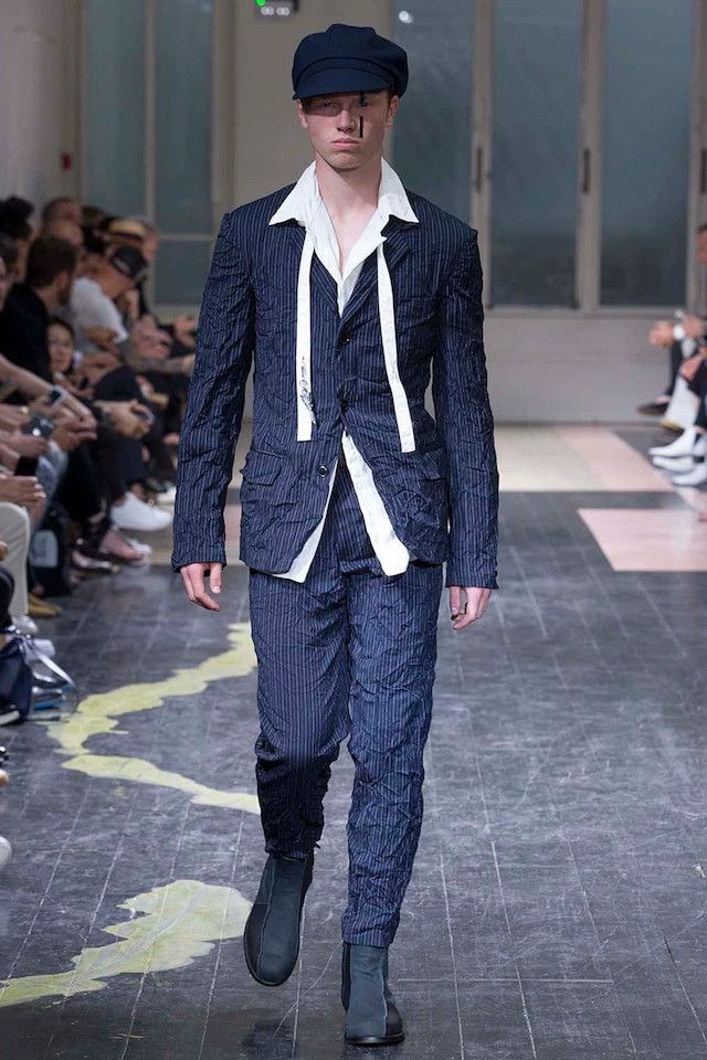 Yohji Yamamoto Yohji Yamamoto size 3 16-inch striped pleated trousers 250 Size US 28 / EU 44 - 4 Thumbnail