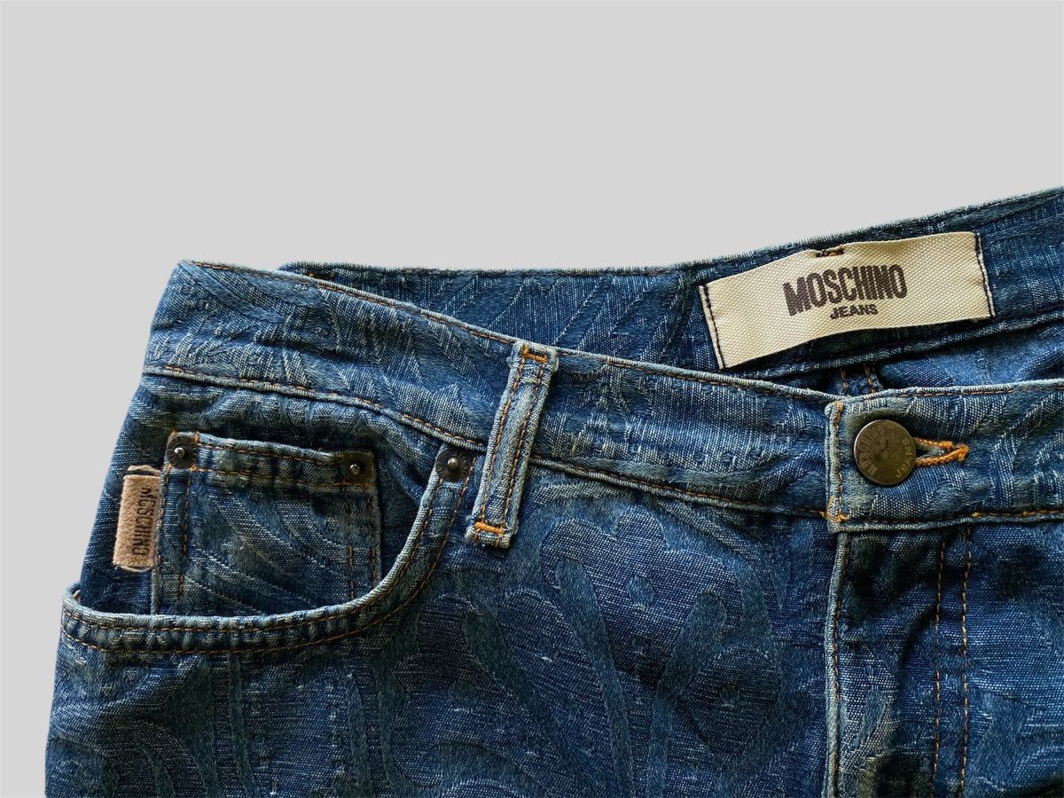 Moschino Vintage Moschino Embossed Design Jeans Size US 30 / EU 46 - 6 Thumbnail