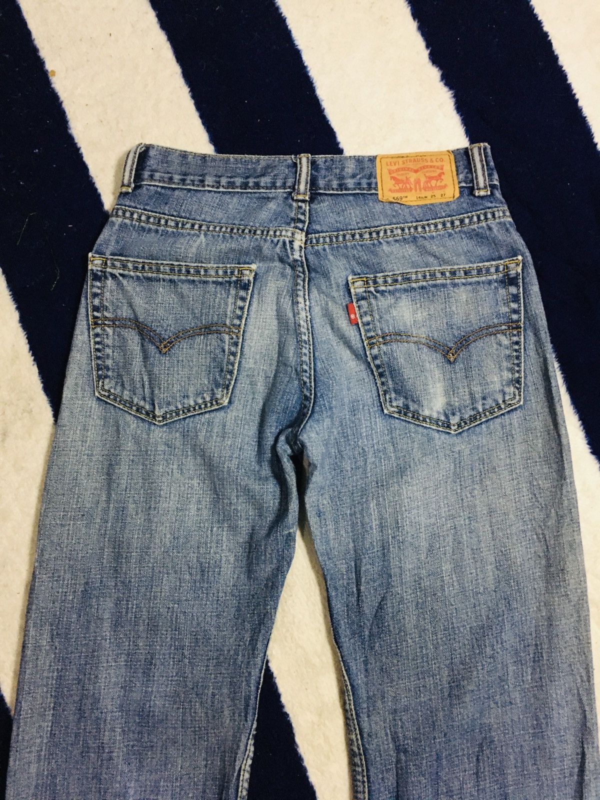 Hypebeast × Levi's Levis Lot569 Loose Straight Jeans (16) Size US 26 / EU 42 - 6 Thumbnail