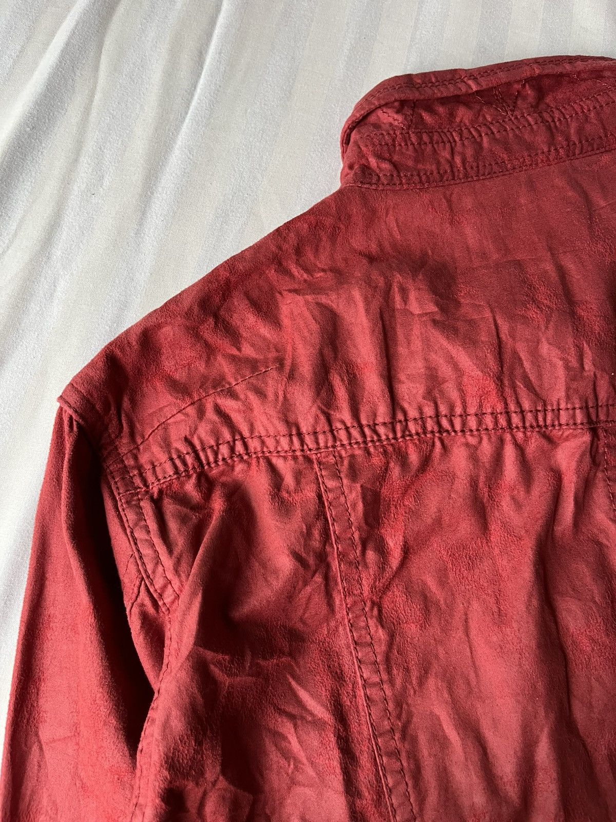 Le Grande Bleu (L.G.B.) 2000s nicole waxed distressed devil may cry shirt Size US M / EU 48-50 / 2 - 4 Thumbnail