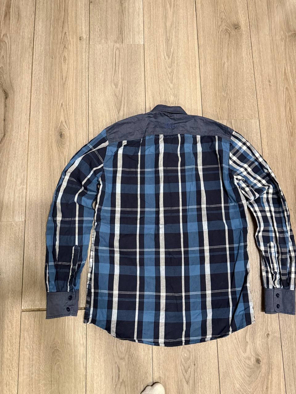 Desigual Desigual shirt mens size m long sleeve avant-garde regular Size US M / EU 48-50 / 2 - 4 Thumbnail