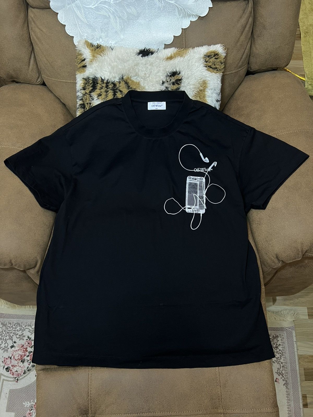 Off-White Offwhite Black Scan Arrow Tshirt. Size US XXS / EU 40 - 1 Thumbnail