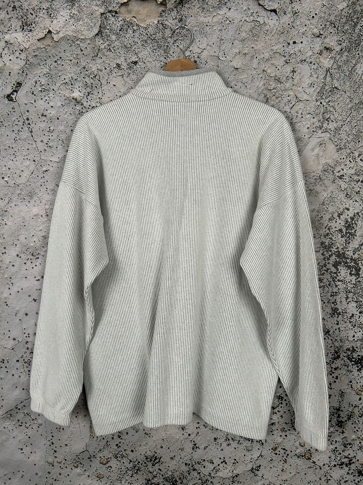 Vintage Vintage Canada Wolf 90s Animal Crewneck Sweatshirt Size US L / EU 52-54 / 3 - 4 Thumbnail