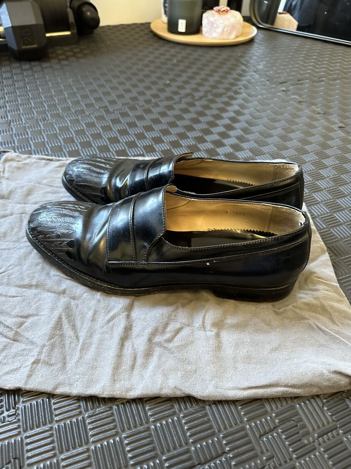 Alexander McQueen Black feather etched Alexander McQueen loafers Size US 9 / EU 42 - 15 Thumbnail