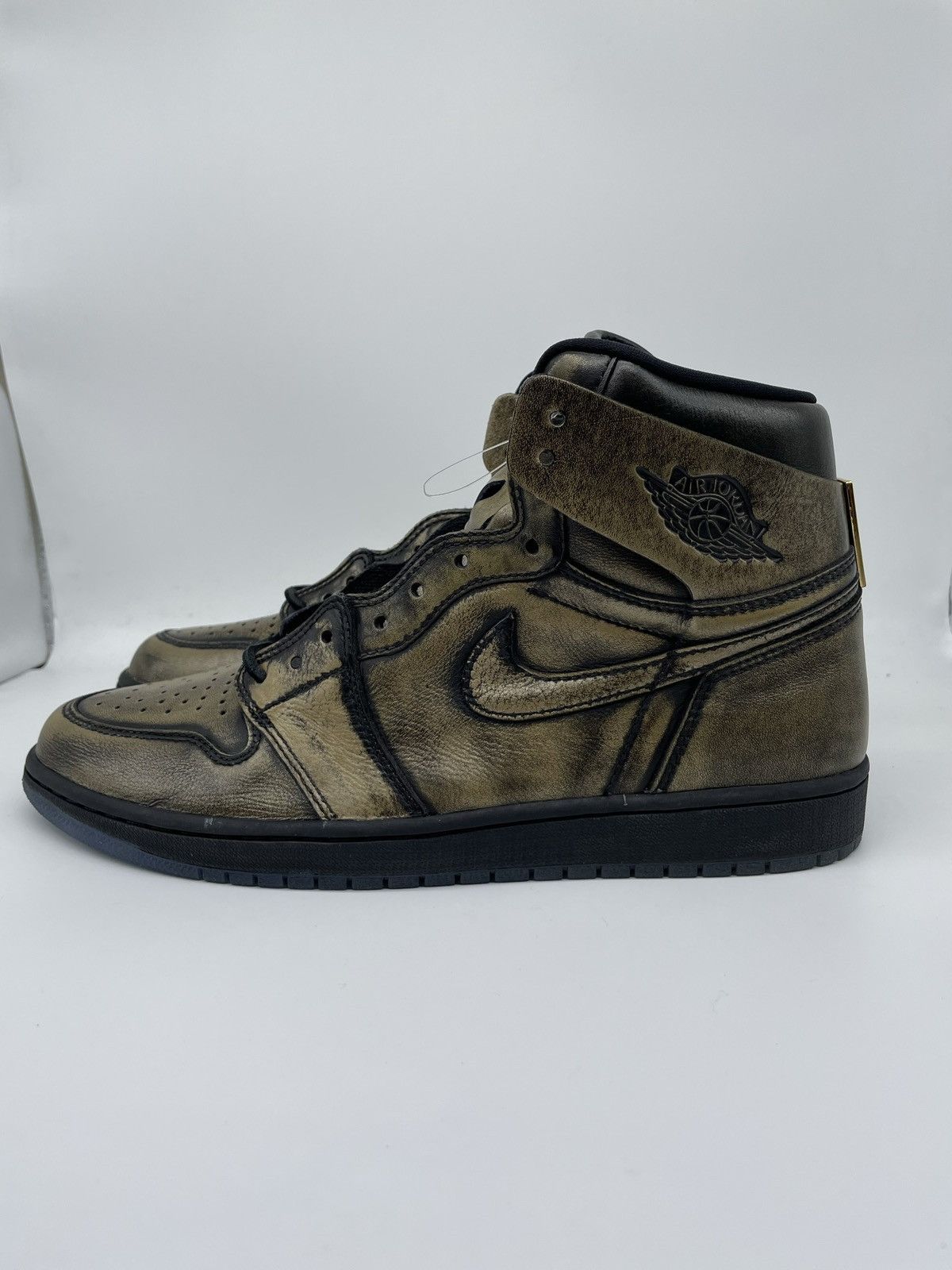 Nike Air Jordan Retro 1 OG High Wings Size US 11 / EU 44 - 4 Thumbnail
