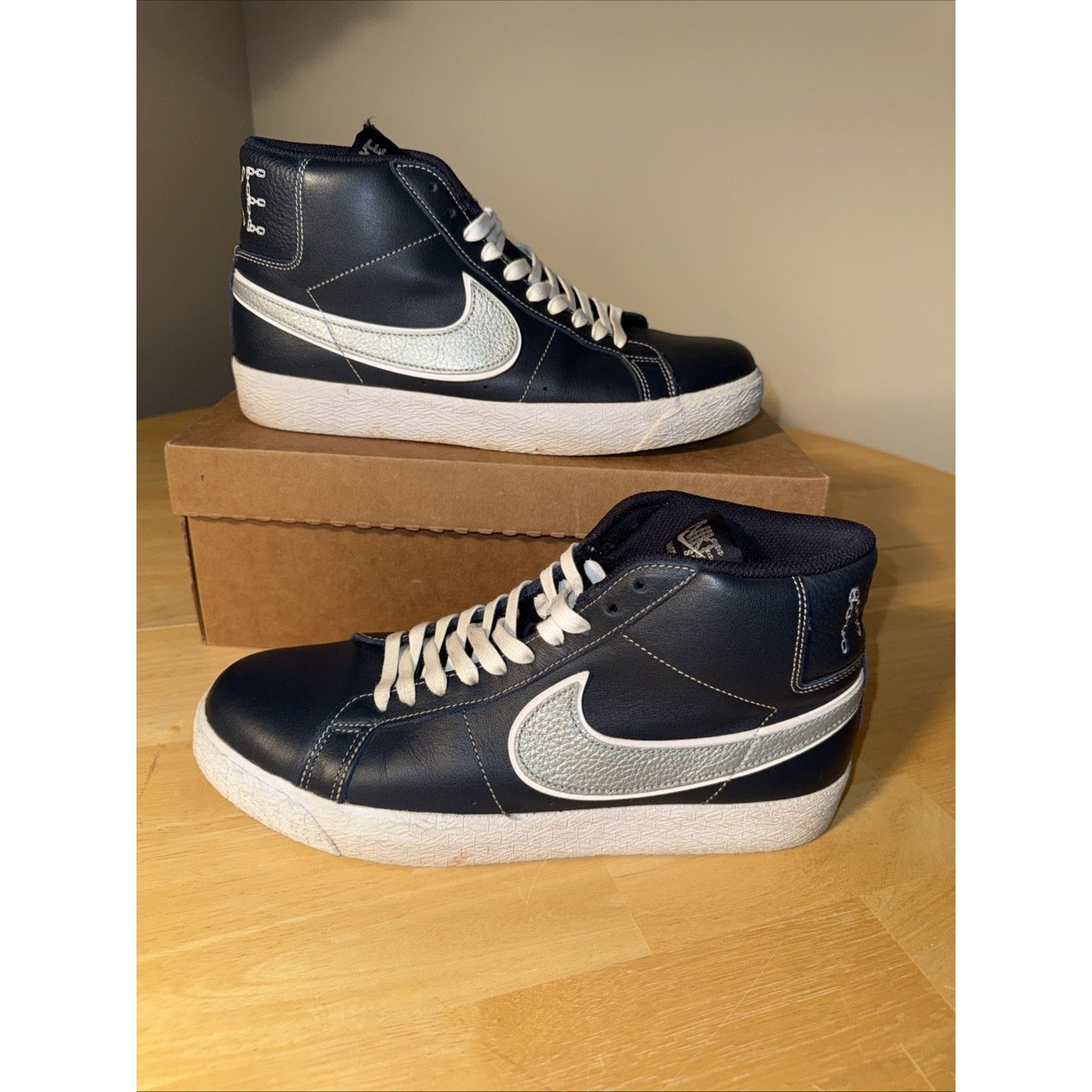 Nike Mason Silva SB Blazer, Nike Men’s 10 Size US 10 / EU 43 - 1 Thumbnail
