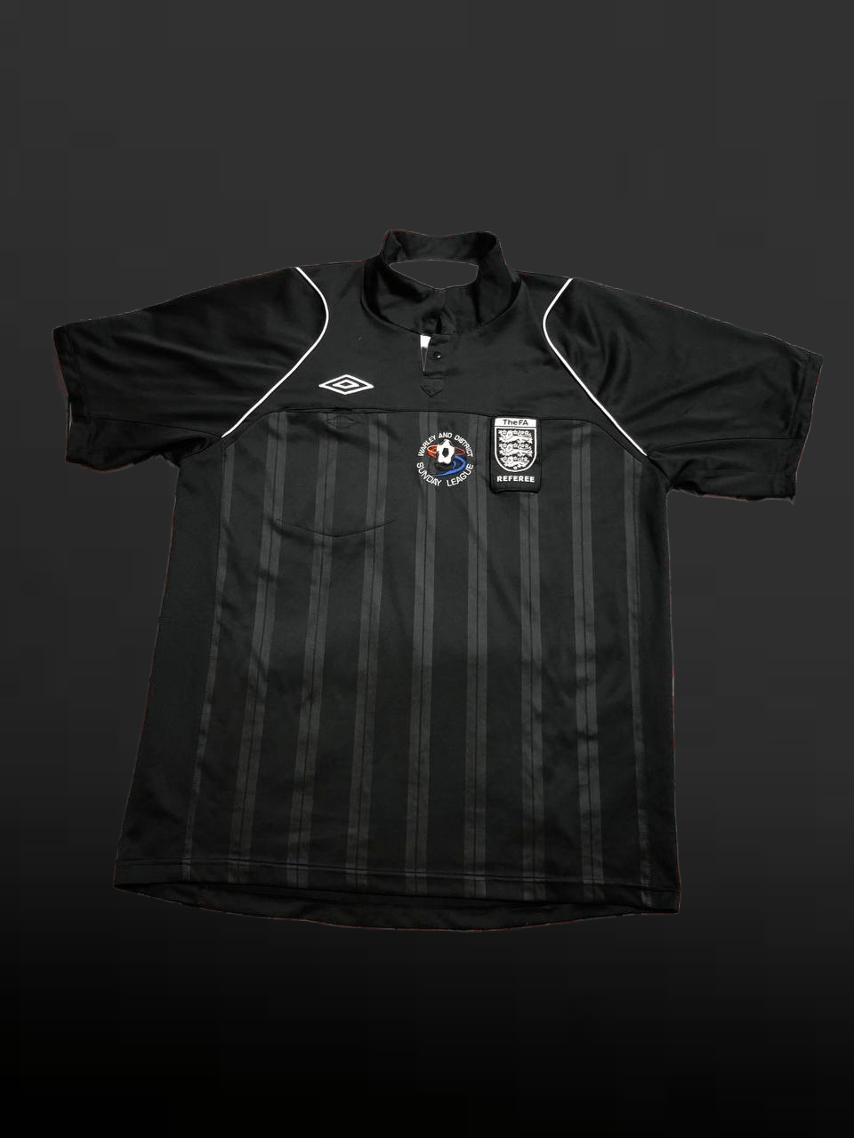 Umbro ENGLAND REFEREE 2000'S FOOTBALL SHIRT JERSEY UMBRO Size US XL / EU 56 / 4 - 1 Thumbnail