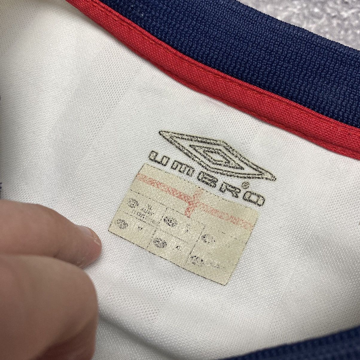 Umbro Vintage Umbro FC England 2001 National Soccer jersey Size US XL / EU 56 / 4 - 4 Thumbnail