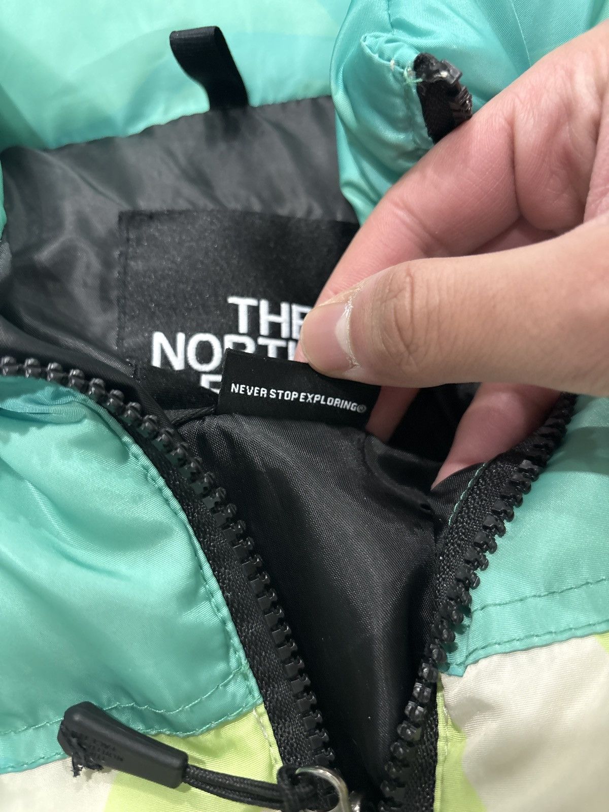 Kaws × The North Face USED Kaws x The North Face Nuptse Jacket Safety Green SZ L Size US L / EU 52-54 / 3 - 8 Thumbnail