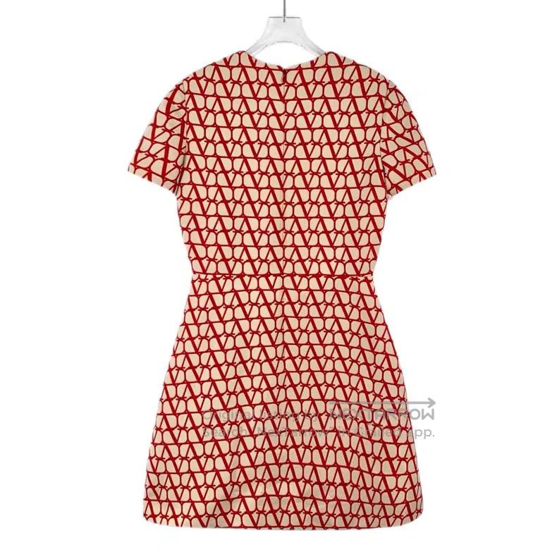 Valentino Valentino Color-blocked logo letters full of printed sheep Size L / US 10 / IT 46 - 2 Thumbnail