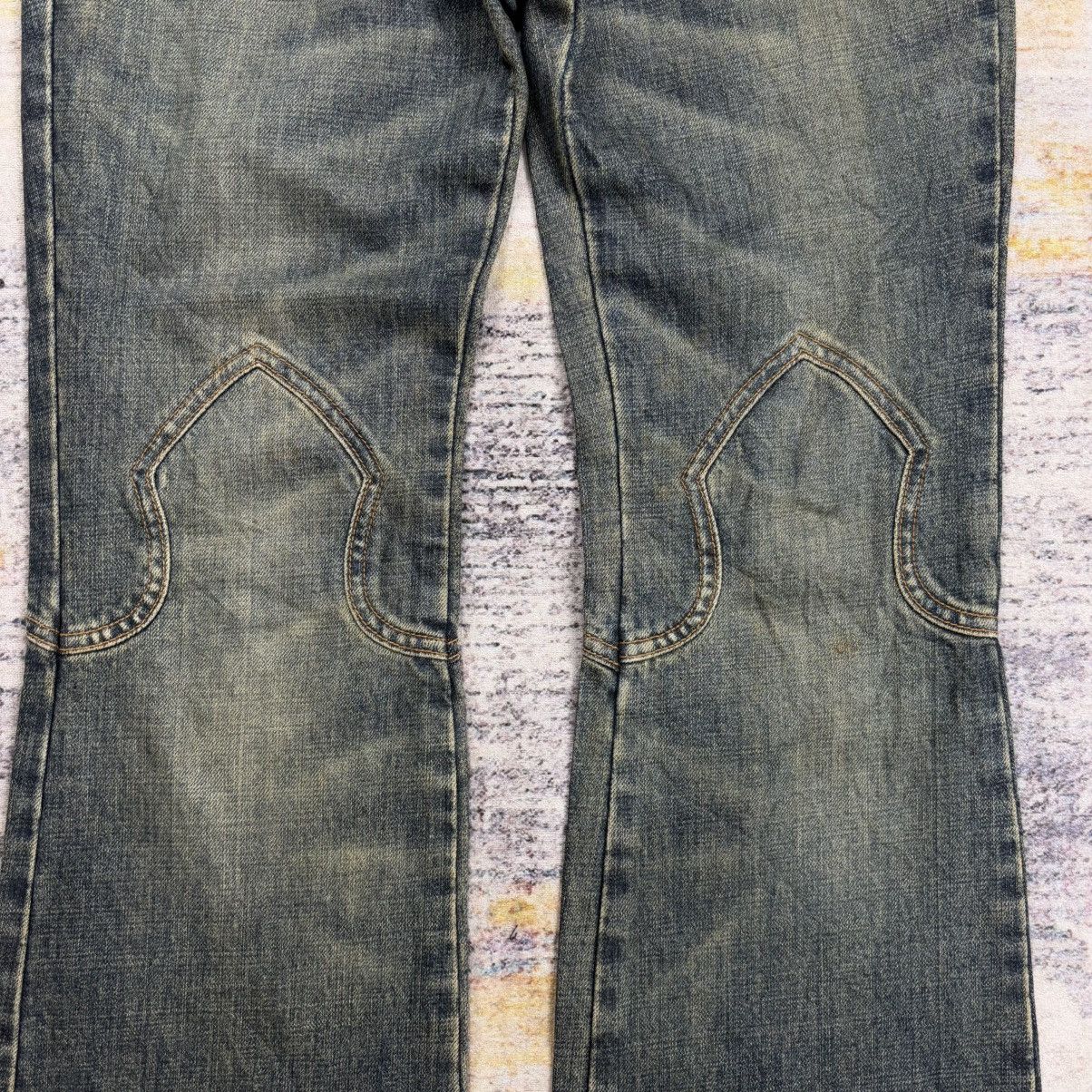 Tornado Mart Vintage 90s Guess fleur knee lace up flared jeans Size US 27 - 3 Thumbnail