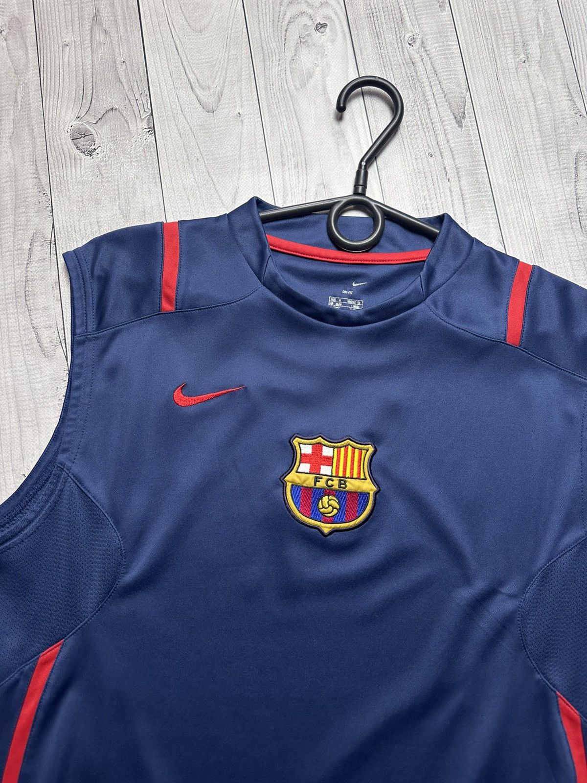 Nike × Vintage Vintage Nike Barcelona soccer jersey size M logo Size US M / EU 48-50 / 2 - 2 Thumbnail