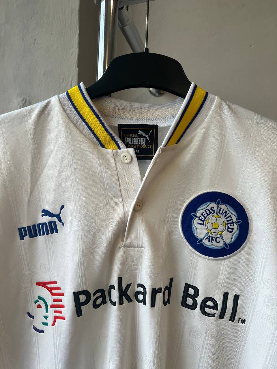 Puma 1996/98 LEEDS UNITED #7 SHARPE HOME SOCCER JERSEY SHIRT M Size US M / EU 48-50 / 2 - 4 Thumbnail