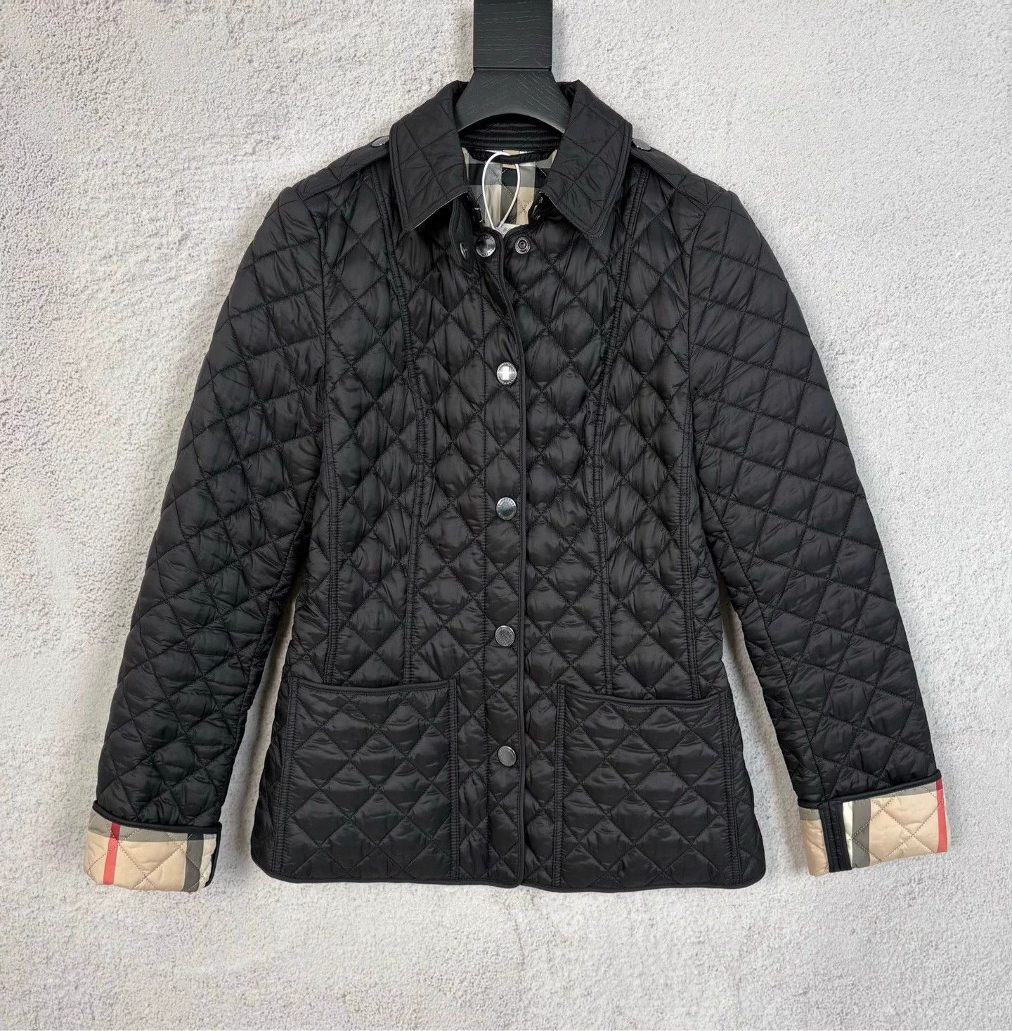 Burberry Burberry Classic Check Lining Black Puffer XS Size XS / US 0-2 / IT 36-38 - 1 Thumbnail
