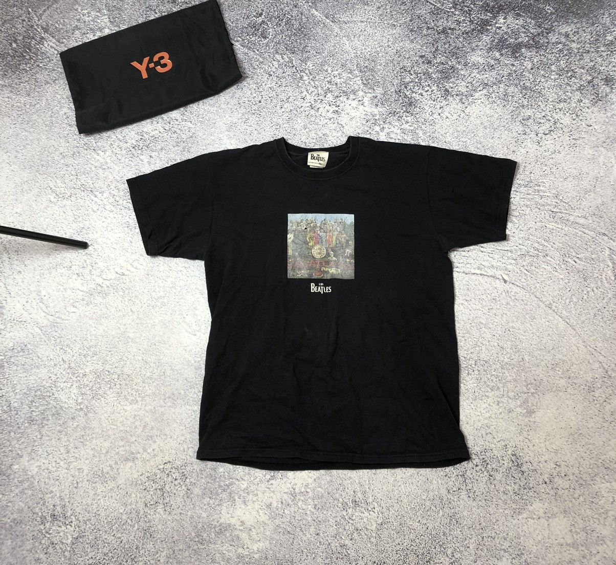 Band Tees VINTAGE MENS MERCH ROCK T-SHIRT THE BEATLES Y2k JAPAN USA Size US L / EU 52-54 / 3 - 1 Thumbnail