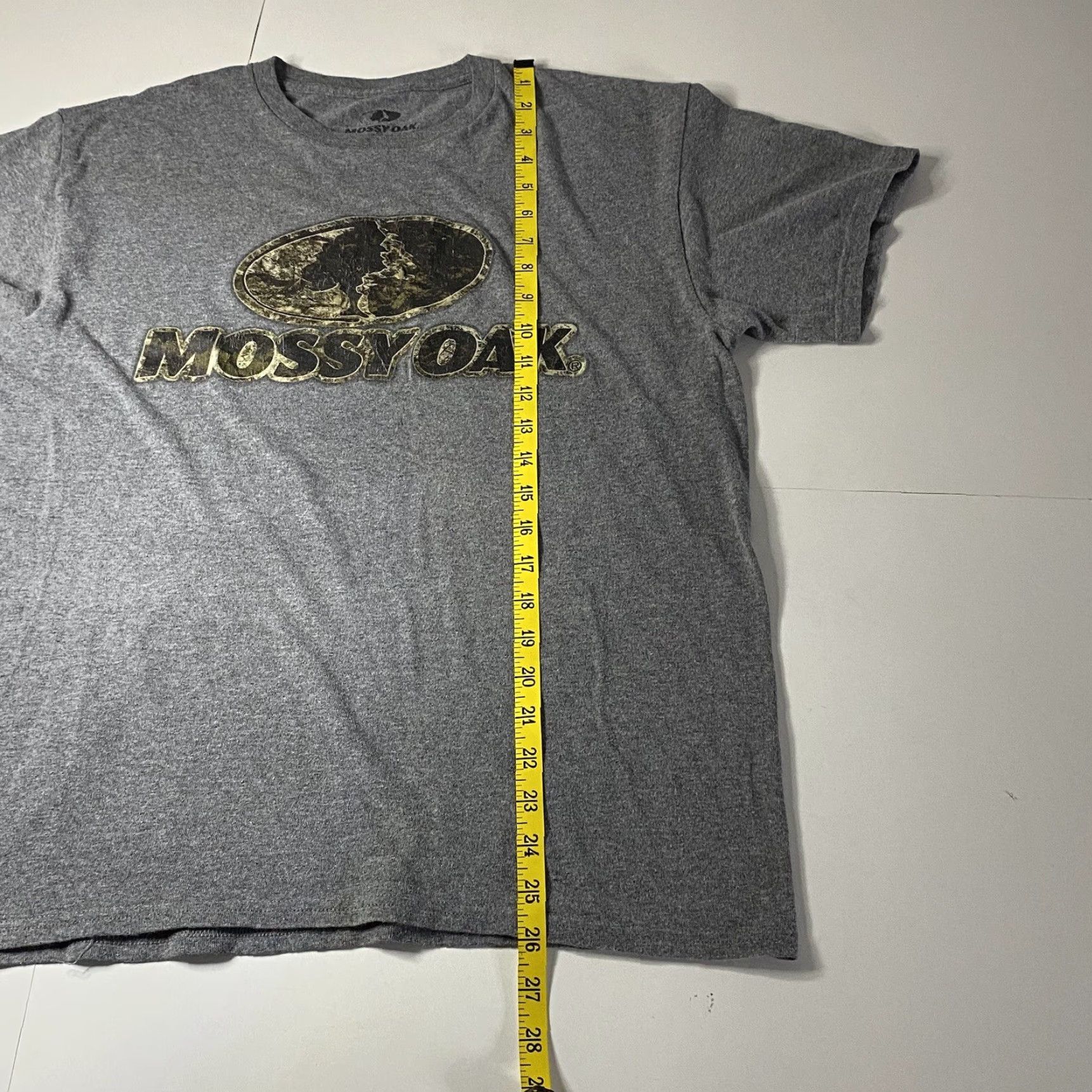 Vintage VINTAGE Mossy Oak Hunting Shirt Men’s M Gray Cotton Short Sleeve Crew Neck Logo Outdoor All Seasons Mens Size US M / EU 48-50 / 2 - 6 Thumbnail