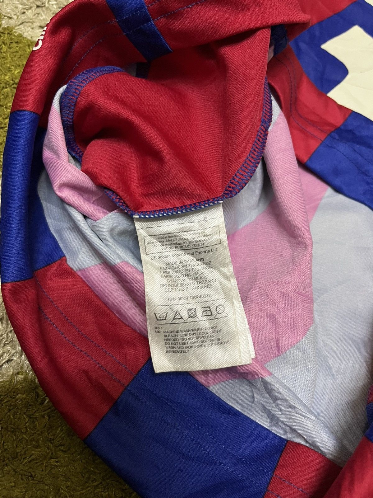 Japanese Brand FC TOKYO 2013/2014 HOME FOOTBALL SOCCER JERSEY Size US M / EU 48-50 / 2 - 4 Thumbnail