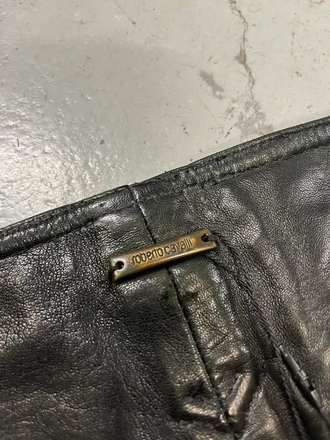 Roberto Cavalli FW2000 Roberto Cavalli Black Low Waist Leather Pants Size US 32 / EU 48 - 10 Thumbnail