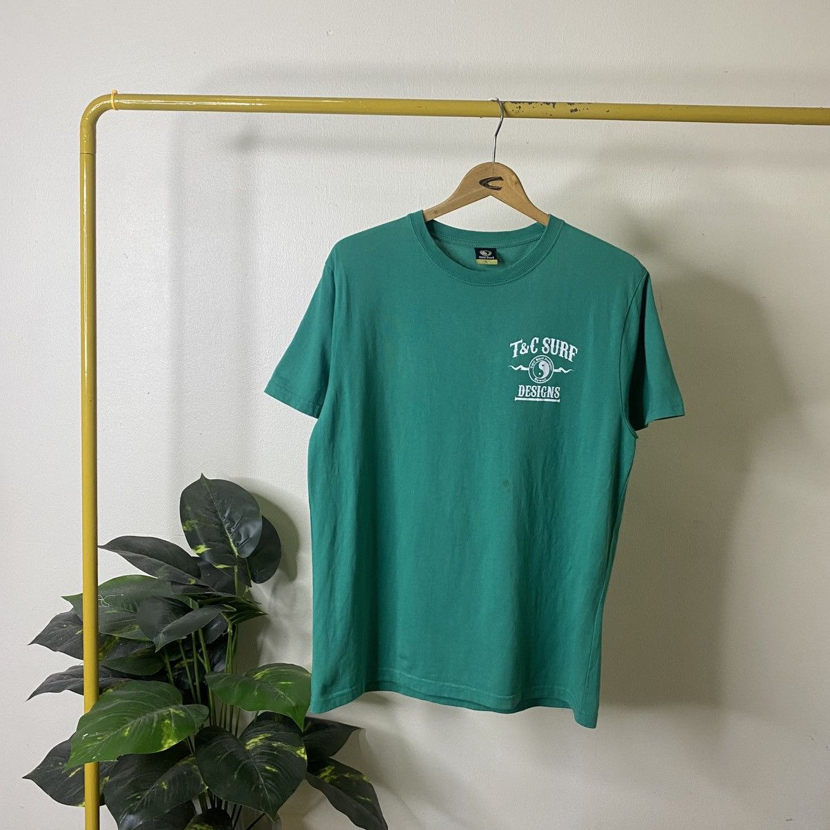 Vintage Y2K T&C Surf Affliction Design Surfing T Shirt Size US L / EU 52-54 / 3 - 7 Thumbnail