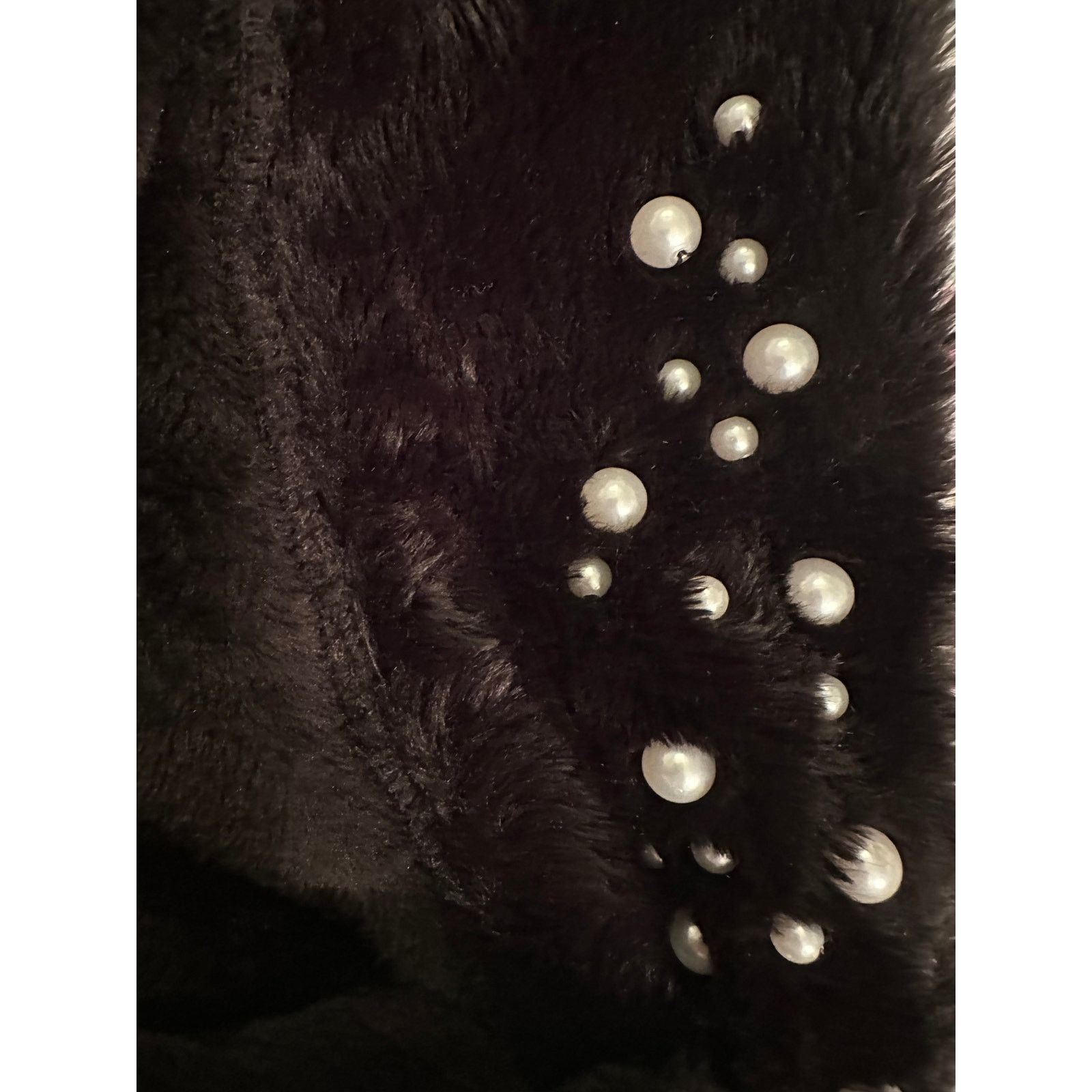 Other NWOT P.J. SALVAGE BLACK PLUSH FAUX FUR ROBE W/ PEARLS Size ONE SIZE - 5 Thumbnail