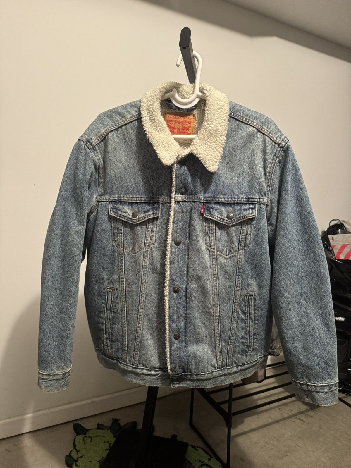 Levi's Levi's Sherpa Lined Denim Trucker Jacket Size US XL / EU 56 / 4 - 1 Thumbnail