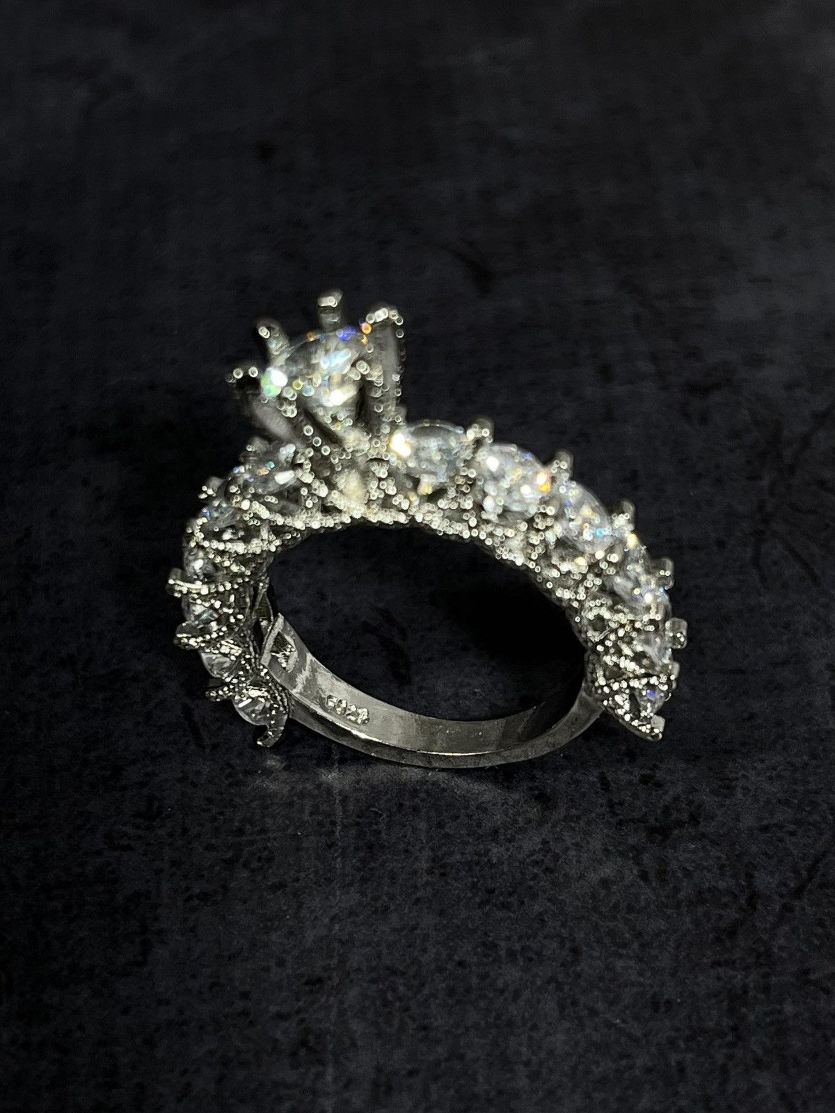 Japanese Brand × Jewelry × Vintage Luxury Eternity Band with Solitaire – Japanese Brand Size ONE SIZE - 3 Thumbnail